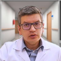 Dr. Pablo Roberto Tapia Hermosa, Ginecología y Obstetricia en Ibarra