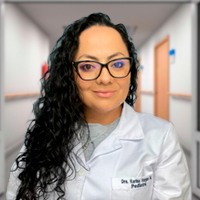 Dra. Karina Alexandra Vargas Muñoz, Especialista en Pediatría - Nutrición Pediátrica en Quito