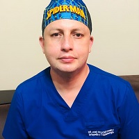 Dr. Eduardo José Salazar Gomez, Traumatólogo en Ibarra