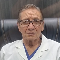 Dr. José Augusto Salazar Suárez, Traumatólogo en Ibarra