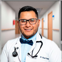 Dr. Stiven David Pantoja Tapia, Medicina General en Tulcan
