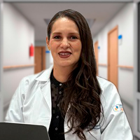 Dra. Karina Alexandra Merchán Astudillo, Pediatra - Neonatóloga en Cuenca