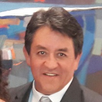 Dr. Vinicio Jimenez Mejía, Pediatra en Quito