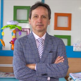 Dr. Freddy Maldonado M., Pediatra en Quito