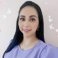 Dra. Carina Lucía Guadalupe Párraga, Pediatra- Neonatóloga en Guayaquil