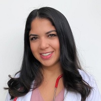 Dra. Doménica Santamaría Obando, Pediatra en Quito