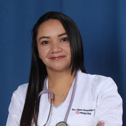 Dra. Eliana Geraldine Benavides Fuentes, Pediatra en Tulcan