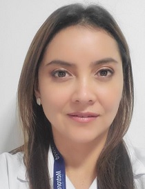 Dra. Escarly Calvopiña, Ginecóloga-Obstetra en Quito